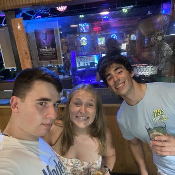 FRANCO’S PIZZERIA AND PUB - Updated March 2026 - 24 Photos & 97 Reviews ...