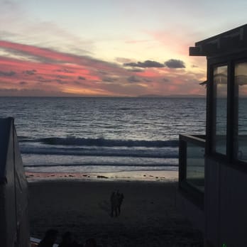 Driftwood Kitchen - Driftwood Kitchen at sunset - Seafood Near Me - Laguna Beach, California Driftwood Kitchen - Driftwood Kitchen at sunset - Seafood Near Me - Laguna Beach, California
