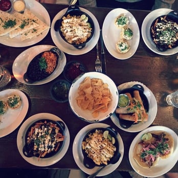 Poquitos - Mexican Near Me - Seattle, Washington