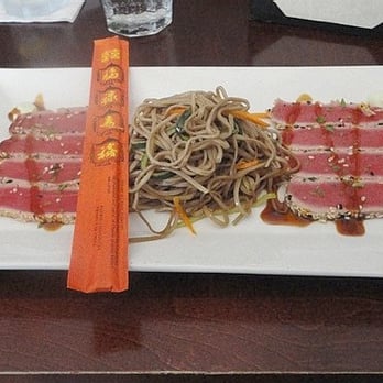 Hagan's Grill - Seared Sesame Ahi Tuna - Bars Near Me - Hampton, New Hampshire