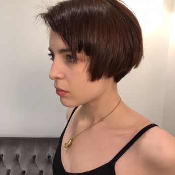 Carmine Minardi NYC - Crisp geometric lines for those edgier clients - Hair Salons Near Me - New York, New York Carmine Minardi NYC - Crisp geometric lines for those edgier clients - Hair Salons Near Me - New York, New York