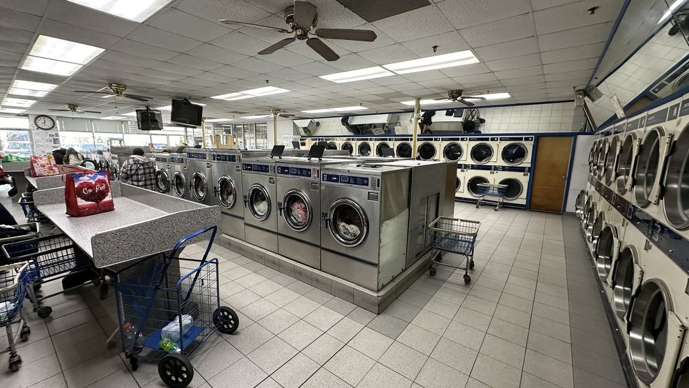 STAR LAUNDROMAT Updated September 2024 14 Photos & 29 Reviews 46