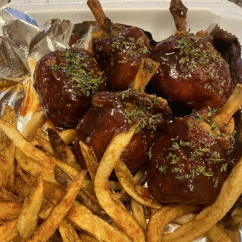 Lollipops - Bourbon lollipops so good! Housemade sauce on lightly breaded and fried chicken - Cajun/Creole Near Me - Temple, Texas