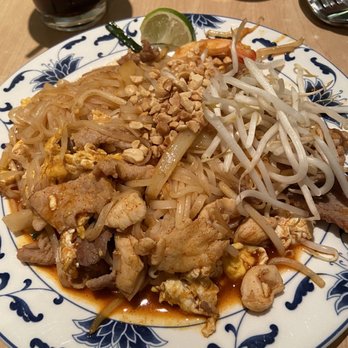 Bangkok Thai Restaurant - 29. Pad Thai Combo Fabulous! - Thai Near Me - Lacey, Washington Bangkok Thai Restaurant - 29. Pad Thai Combo Fabulous! - Thai Near Me - Lacey, Washington