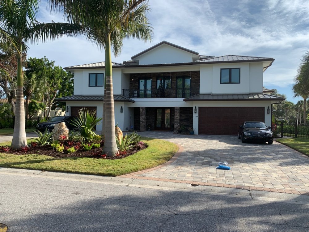 Slide of Di Pasqua Construction