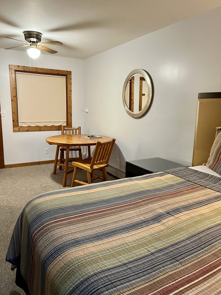 M22INN EMPIRE Updated July 2024 21 Photos 8720 S Dorsey Rd