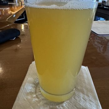 Great Divide Brewhouse and Kitchen - Pint of Hazy IPA, crisp and refreshing - Brewpubs Near Me - Denver, Colorado Great Divide Brewhouse and Kitchen - Pint of Hazy IPA, crisp and refreshing - Brewpubs Near Me - Denver, Colorado