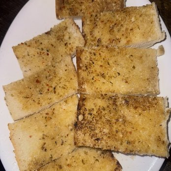 Primo's Pizzeria & Pub - Garlic bread - Pizza Near Me - Danville, California Primo's Pizzeria & Pub - Garlic bread - Pizza Near Me - Danville, California