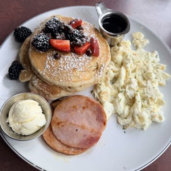 The Breakfast Bar - Ham and eggs with pancakes. - Breakfast & Brunch Near Me - Long Beach, California The Breakfast Bar - Ham and eggs with pancakes. - Breakfast & Brunch Near Me - Long Beach, California