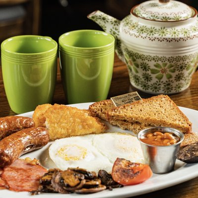 Cannon's Corner Irish Pub by null