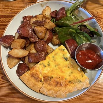 The Savory Grain - Cajun shrimp quiche, potatoes and mixed salad - New American Near Me - Richmond, Virginia The Savory Grain - Cajun shrimp quiche, potatoes and mixed salad - New American Near Me - Richmond, Virginia