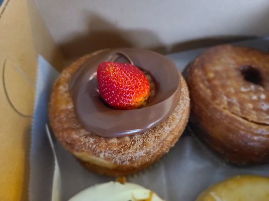 DK's Donuts & Bakery by null