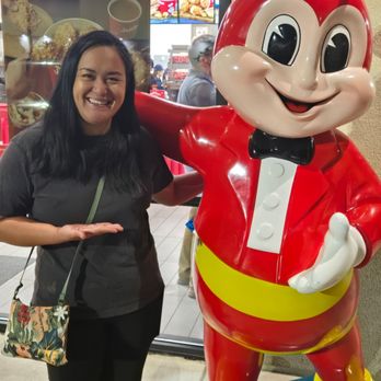 Jollibee - Bee and Me - Fast Food Near Me - Roseville, California Jollibee - Bee and Me - Fast Food Near Me - Roseville, California