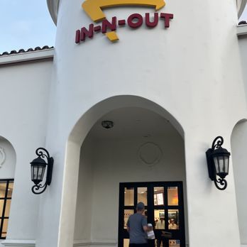 In-N-Out Burger - Burgers Near Me - San Clemente, California