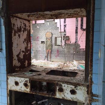 Beelitz-Heilstätten - Scary guy in the surgery. - Tours Near Me - Beelitz, BB