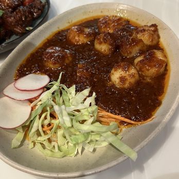 Clove & Cardamom - garlic pepper scallops $16 - Indian Near Me - Columbia, Maryland Clove & Cardamom - garlic pepper scallops $16 - Indian Near Me - Columbia, Maryland