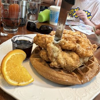 Screen Door Pearl District - Chicken & Waffles - 2 Piece - Southern Near Me - Portland, Oregon