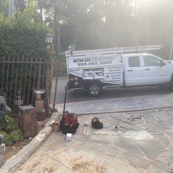Metro GDS - Gate - Garage Door Services Near Me - Los Angeles, California