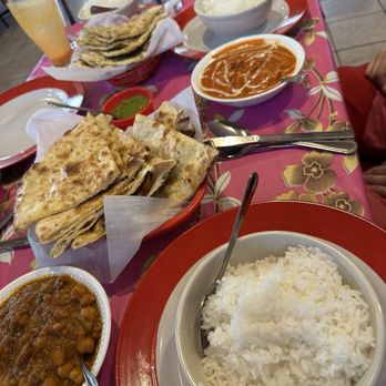 Bombay Mahal - Chana Masala and Butter Chicken and Bread Basket - Indian Near Me - Lansing, Michigan Bombay Mahal - Chana Masala and Butter Chicken and Bread Basket - Indian Near Me - Lansing, Michigan