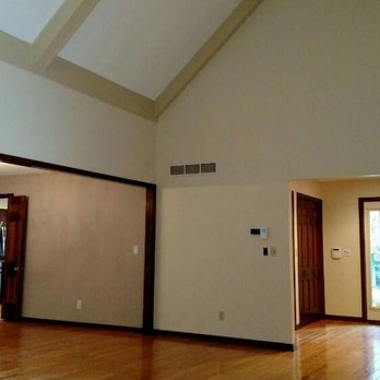 Benintende Home Improvements - a spacious living room - General Contractors Near Me