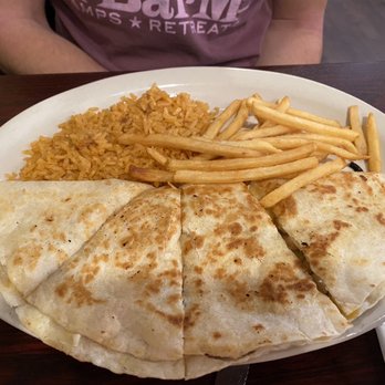 Toledo's Mexican Grill - Chicken quesadilla - Tex-Mex Near Me - Mustang, Oklahoma