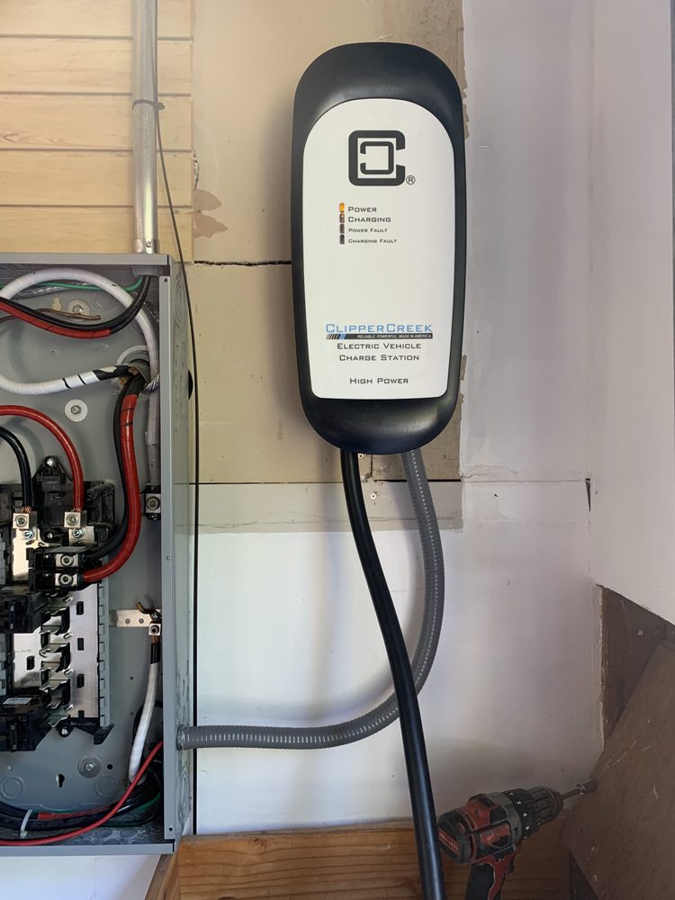 Slide of TomTech Electric