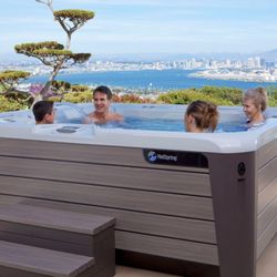 Luxury Pool & Spa