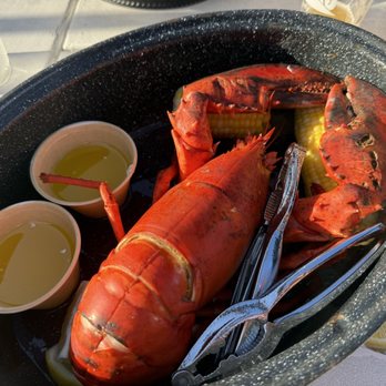 Stewman's Lobster Pound - Whole lobster - Seafood Near Me - Bar Harbor, Maine Stewman's Lobster Pound - Whole lobster - Seafood Near Me - Bar Harbor, Maine