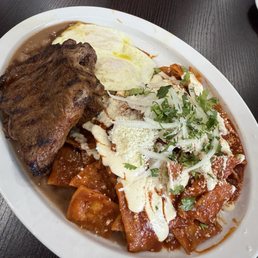 Chilaquiles Rojos / Red Chilaquiles
