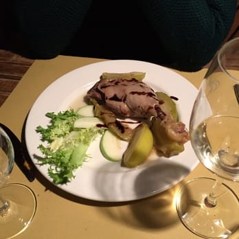 La Zucca - Main Coscetta di tacchino con zucca, ricotta e guanciale - duck with pear (5/5) - Italian Near Me - Venezia, VE La Zucca - Main Coscetta di tacchino con zucca, ricotta e guanciale - duck with pear (5/5) - Italian Near Me - Venezia, VE