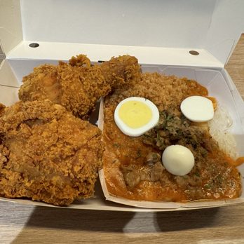 Jollibee - Spicy chicken with palabok fiesta - Fast Food Near Me - Pembroke Pines, Florida Jollibee - Spicy chicken with palabok fiesta - Fast Food Near Me - Pembroke Pines, Florida