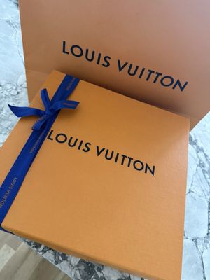 Louis Vuitton Plano Legacy West by null