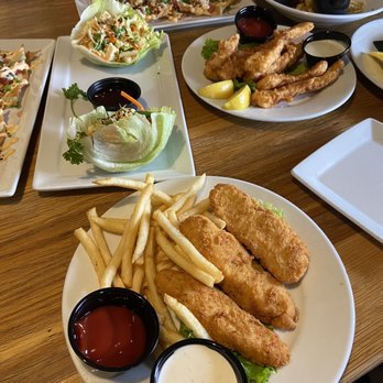 Oceanside Broiler - Happy Hour- Chicken Tenders  Background: Calamari, Ahi Nachos & Truffle Fries - Seafood Near Me - Oceanside, California