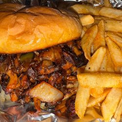 Flame On Vegan - BBQ sandwich (I requested no slaw bc I typically don't like coleslaw, but theirs is very good & recommend getting it!)