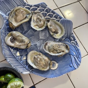 Sinaloa Restaurant - a plate of oysters - Mexican Near Me - Mesa, Arizona