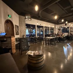 Flame & Cork Wood Fired Pizzas, Vinos & Brews
