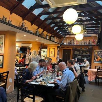Sarti - Group table in the main dining room - Italian Near Me - Glasgow, GLG