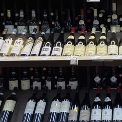 Guilderland Wine & Liquor Centre - La Bella Vino