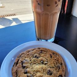 Caffe Vita Fremont - 16oz iced mocha & it's Nat'l Choc Chip Cookie Day (8/4/24)