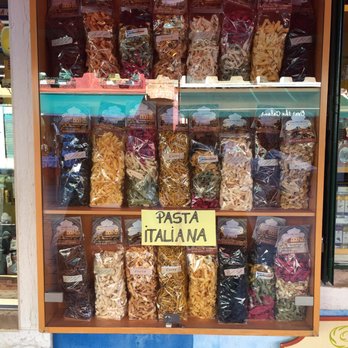 Isola di Burano - Landmarks & Historical Buildings Near Me - Venezia, VE Isola di Burano - Landmarks & Historical Buildings Near Me - Venezia, VE