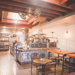 The Rusty Owl - An inspiring atmosphere to enjoy a coffee or a hot meal.