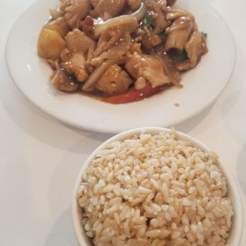 Siam Cafe - Cashew Chicken Nuts and Brown Rice - Vietnamese Near Me - Cleveland, Ohio Siam Cafe - Cashew Chicken Nuts and Brown Rice - Vietnamese Near Me - Cleveland, Ohio