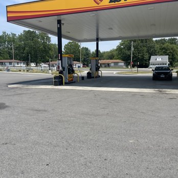 Love's Travel Stop - a gas station - Gas Stations Near Me - Mt Vernon, Illinois