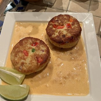 Indigo Moon - Blue Crab Cakes - New American Near Me - Cambria, California
