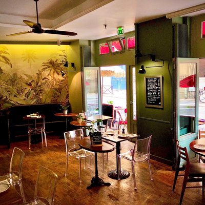 Le Louvre Ripaille by null