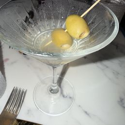 Dirty martini that was not as dirty as I wanted it to be Dirty martini that was not as dirty as I wanted it to be