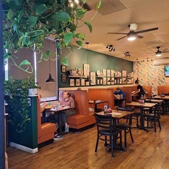 Country Cafe - Breakfast & Brunch Near Me - Cypress, California
