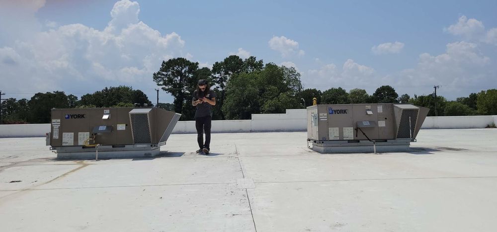 Slide of Smitty’s Hvac/r & Plumbing Services