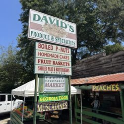 David's Produce & Country Store - Outside