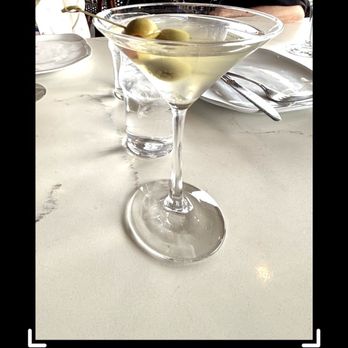 Willi's Wine Bar - Now and then you get a martini that ranks up there with the best. The olives were the finishing touch. - Wine Bars Near Me - Santa Rosa, California Willi's Wine Bar - Now and then you get a martini that ranks up there with the best. The olives were the finishing touch. - Wine Bars Near Me - Santa Rosa, California